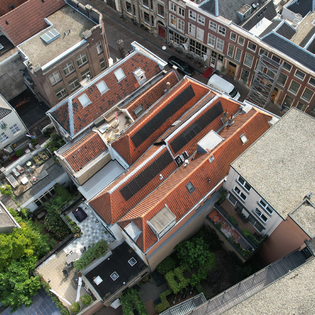 Monumentaal pand met zonnepanelen